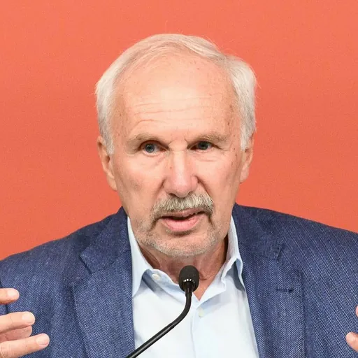 Portrait of Ewald Nowotny