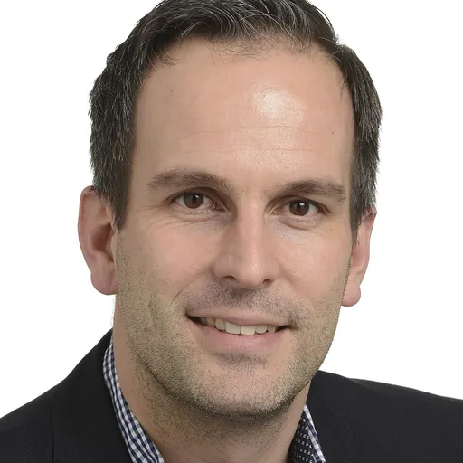 Portrait of Arndt Kohn