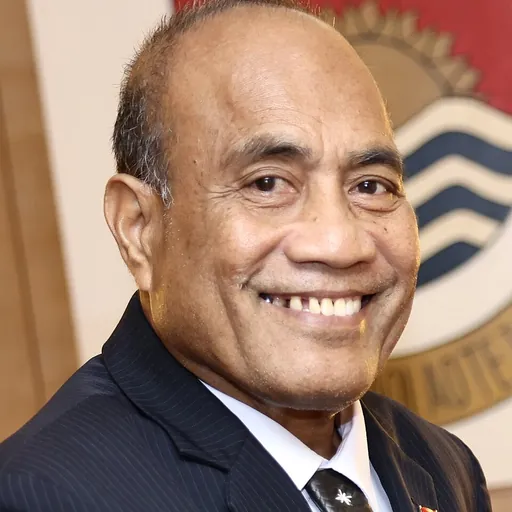 Portrait of Taneti Maamau