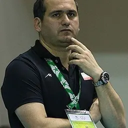 Portrait of Hossein Maadani