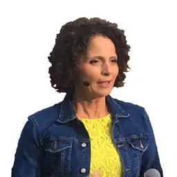 Portrait of Nadia Hasnaoui