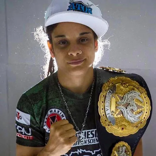 Portrait of Livia Renata Souza