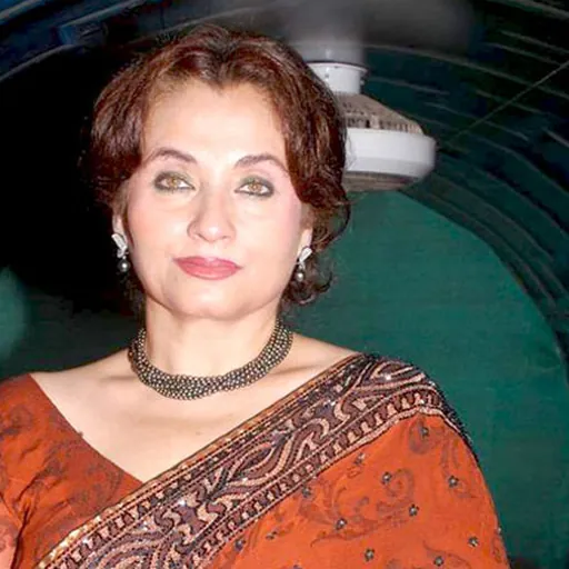 Portrait of Salma Agha