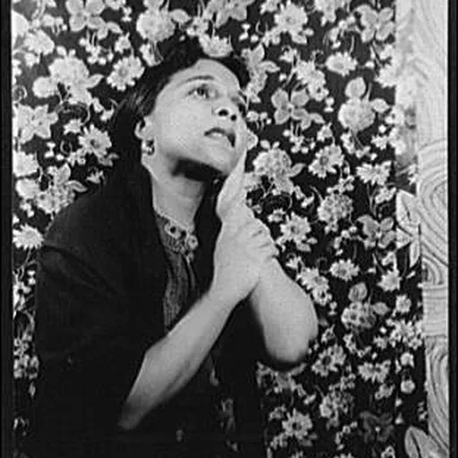 Portrait of Muriel Rahn