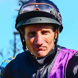 Portrait of Damien Oliver