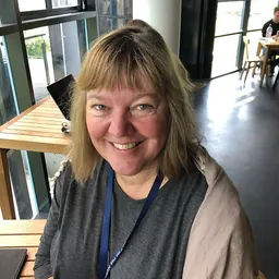 Portrait of Bronwen Neil