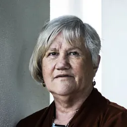 Portrait of Bobbie Hunter