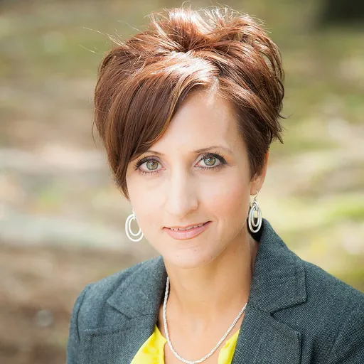 Portrait of Lori Brotto