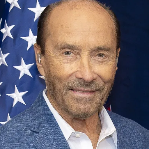 Portrait of Lee Greenwood