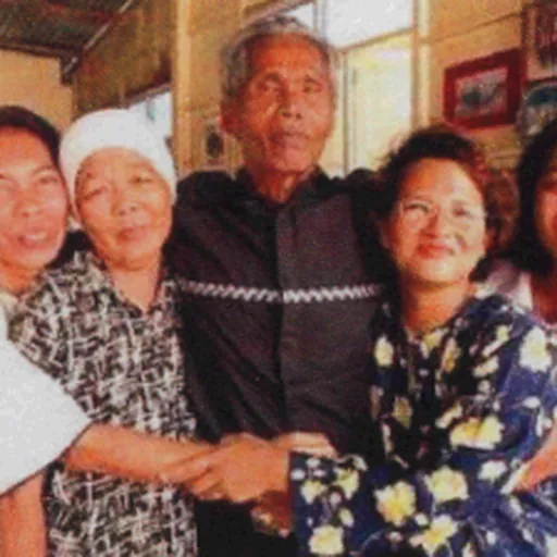 Portrait of Ayah Pin