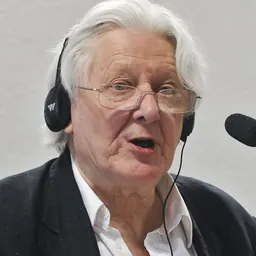 Portrait of Andrew Jennings