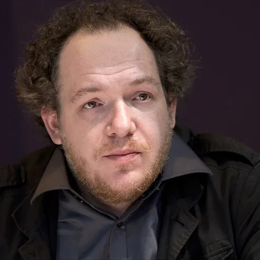 Portrait of Mathias Énard