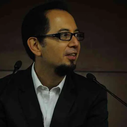 Portrait of Álvaro Cueva