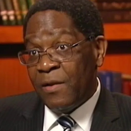 Portrait of Necton Mhura