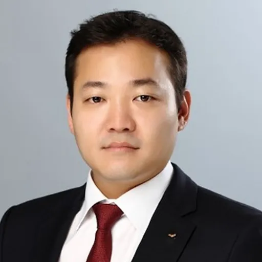 Portrait of Lee Joo-sung