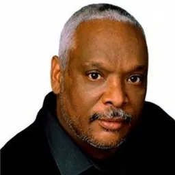Portrait of Mark Riley