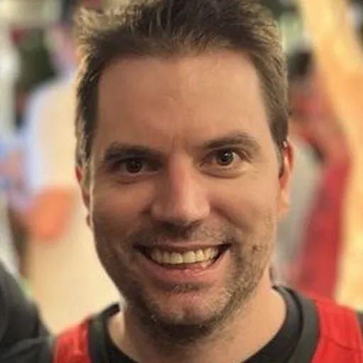 Portrait of Mark Arena