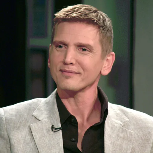 Portrait of Barry Pepper