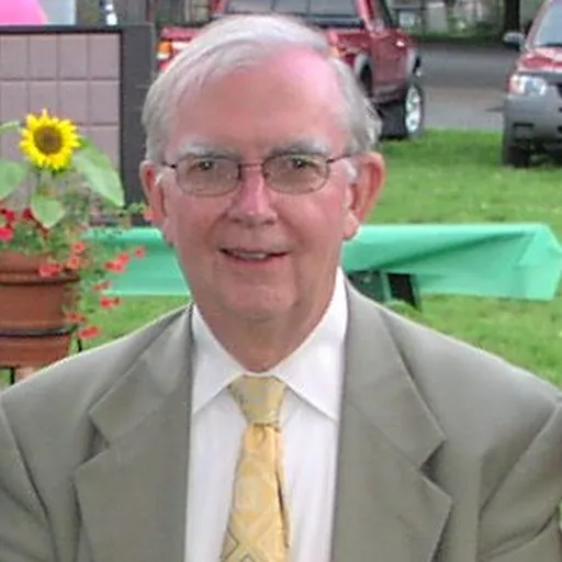 Portrait of Tom McMahon