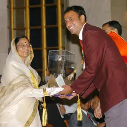 Portrait of Navneet Gautam