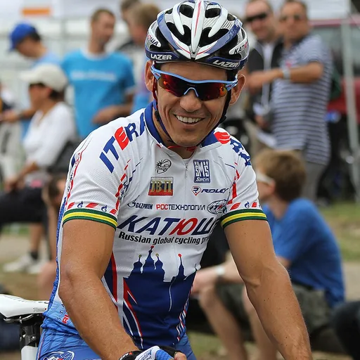 Portrait of Robbie McEwen