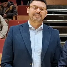 Portrait of David Aceituno
