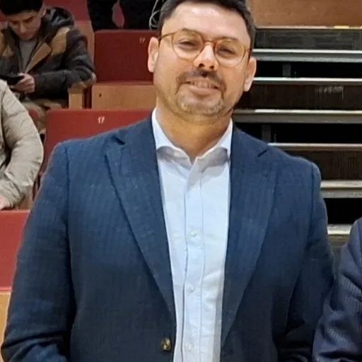 Portrait of David Aceituno