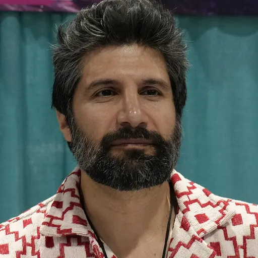 Portrait of Kayvan Novak