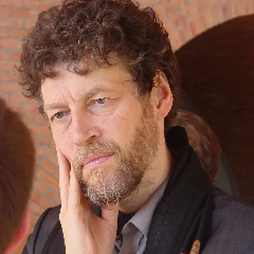 Portrait of Henk Blezer