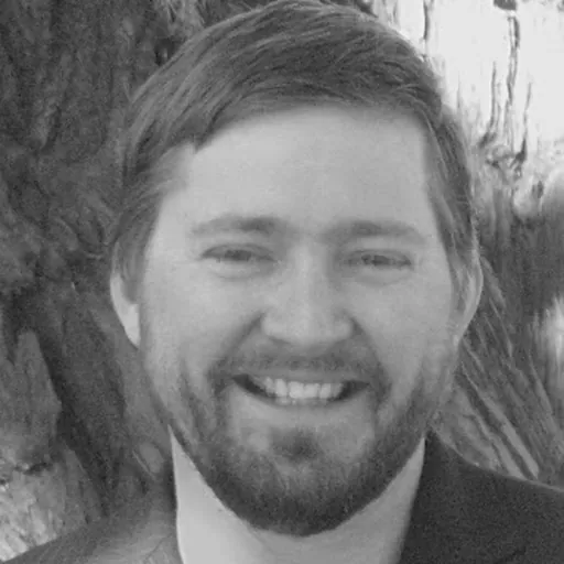 Portrait of Drew Halfmann