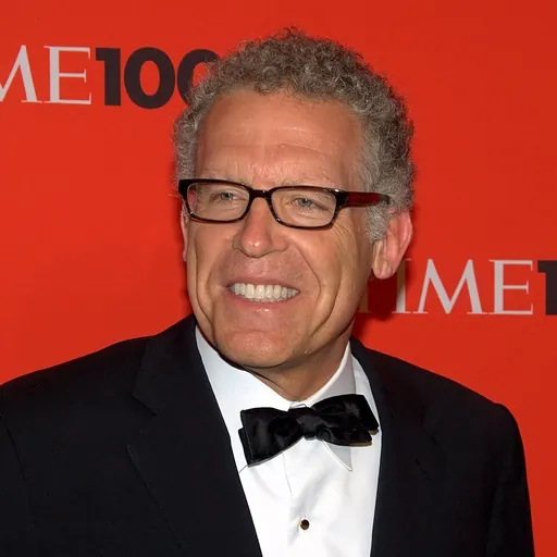 Portrait of Carlton Cuse