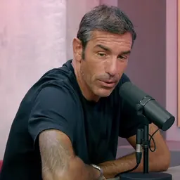Portrait of Robert Pires