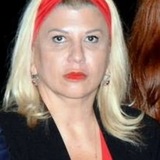 Portrait of Dounia Bouzar