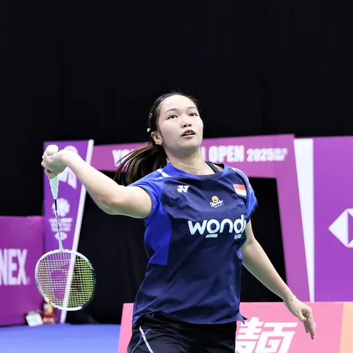 Portrait of Rachel Allessya Rose