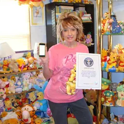 Portrait of Deb Hoffmann