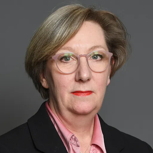 Portrait of Samantha Dixon