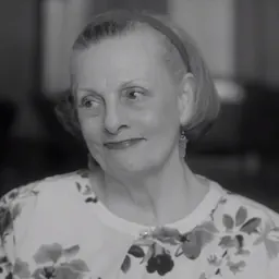 Portrait of Dana Ivey