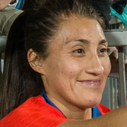 Portrait of Yessenia Huenteo
