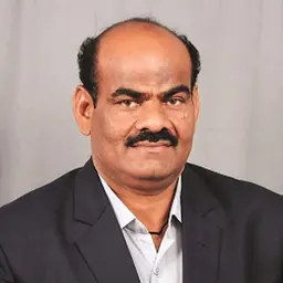 Portrait of Suresh Tak