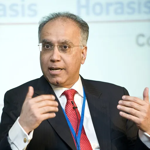 Portrait of Sunil Godhwani