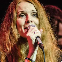 Portrait of Kari Rueslåtten