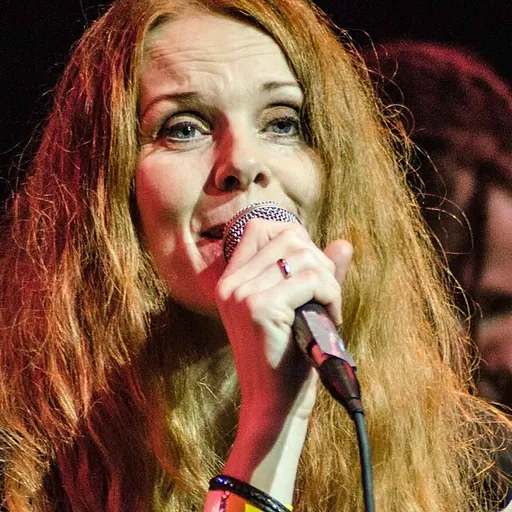 Portrait of Kari Rueslåtten