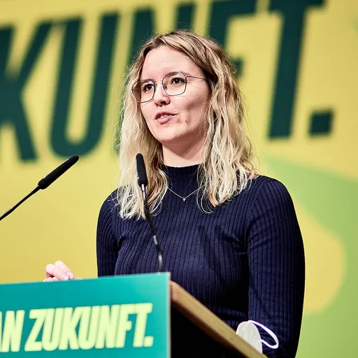 Portrait of Laura Postma