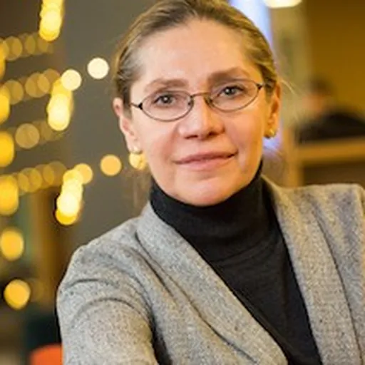 Portrait of Renata Wentzcovitch