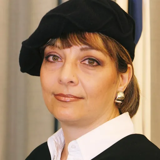 Portrait of Yael Willner