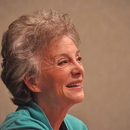 Portrait of Stephanie Coontz