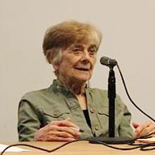 Portrait of Frances Fox Piven