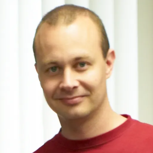 Portrait of Tom Chilton
