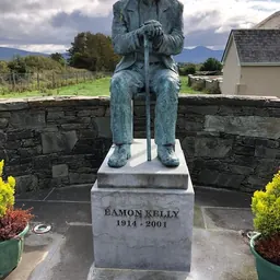 Portrait of Eamon Kelly