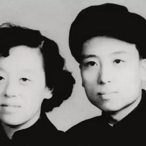 Portrait of Li Xueqin